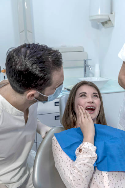 Best Emergency Dental Extractions in Benton, IL