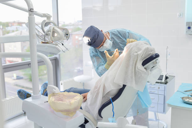 Best Holiday Emergency Dentist in Benton, IL